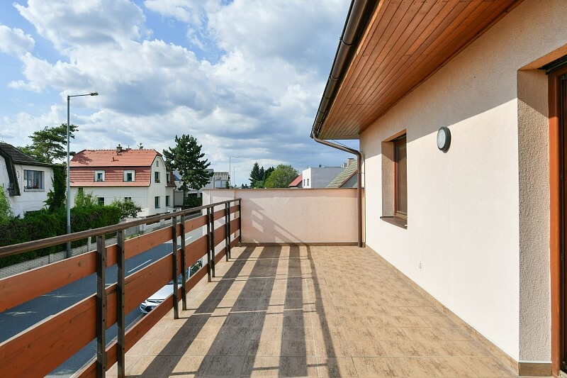K Holyni, Slivenec - Praha 5 | Pronájem, Rodinný dům 7+1, 450 m²