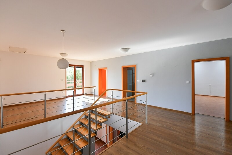 K Holyni, Slivenec - Prague 5 | Rent, House Six-bedroom (7+1), 450 m²