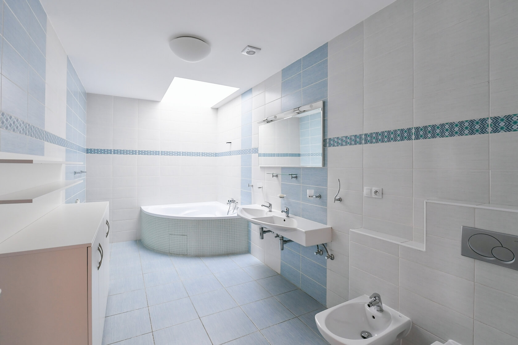 K Holyni, Slivenec - Prague 5 | Rent, House Six-bedroom (7+1), 450 m²