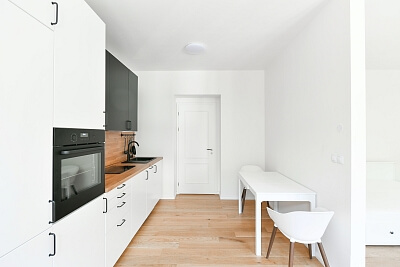 U Nikolajky, Smíchov - Prague 5 | Rent, Apartment Studio (1+kk), 43 m²