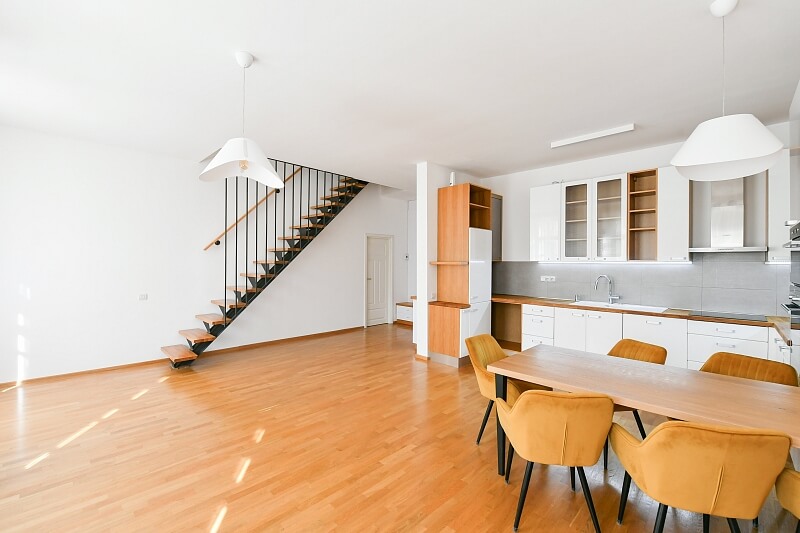 Kateřinská, Nové Město - Prague 2 | Rent, Apartment Three-bedroom (4+kk), 137 m²