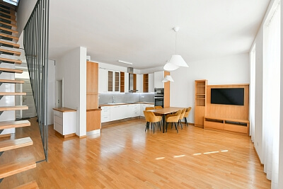 Kateřinská, Nové Město - Prague 2 | Rent, Apartment Three-bedroom (4+kk), 137 m²