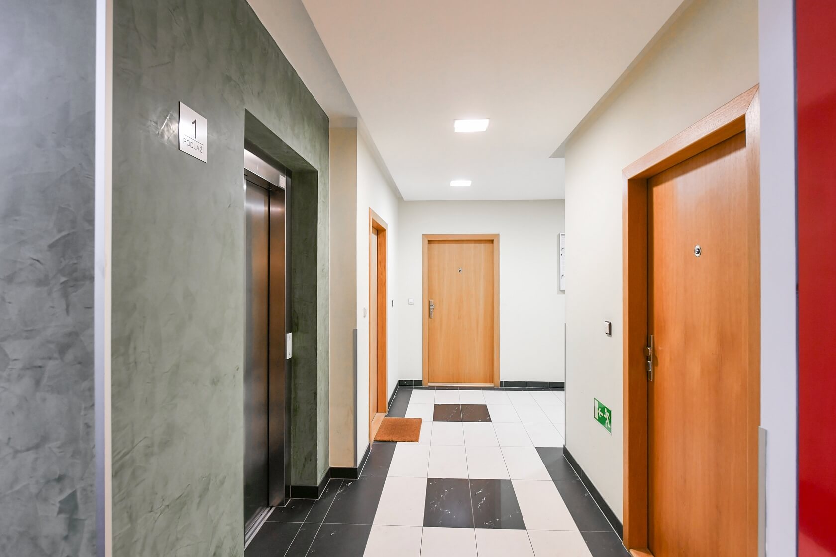 Lovčenská, Košíře - Prague 5 | Rent, Apartment Two-bedroom (3+kk), 87 m²