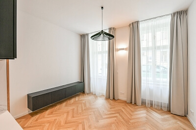 Varšavská, Vinohrady - Prague 2 | Rent, Apartment Studio (1+kk), 33 m²