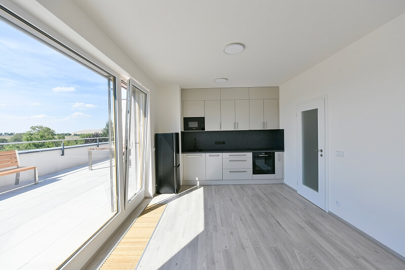 Heřmanická, Ďáblice - Praha 8 | Pronájem, Byt 2+kk, 93 m²