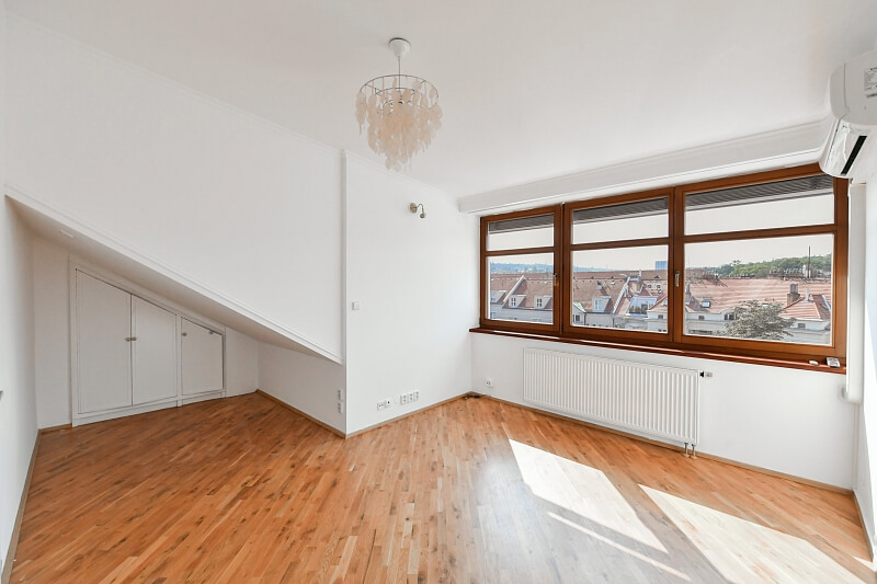 Studentská, Dejvice - Praha 6 | Pronájem, Byt 4+kk, 133 m²