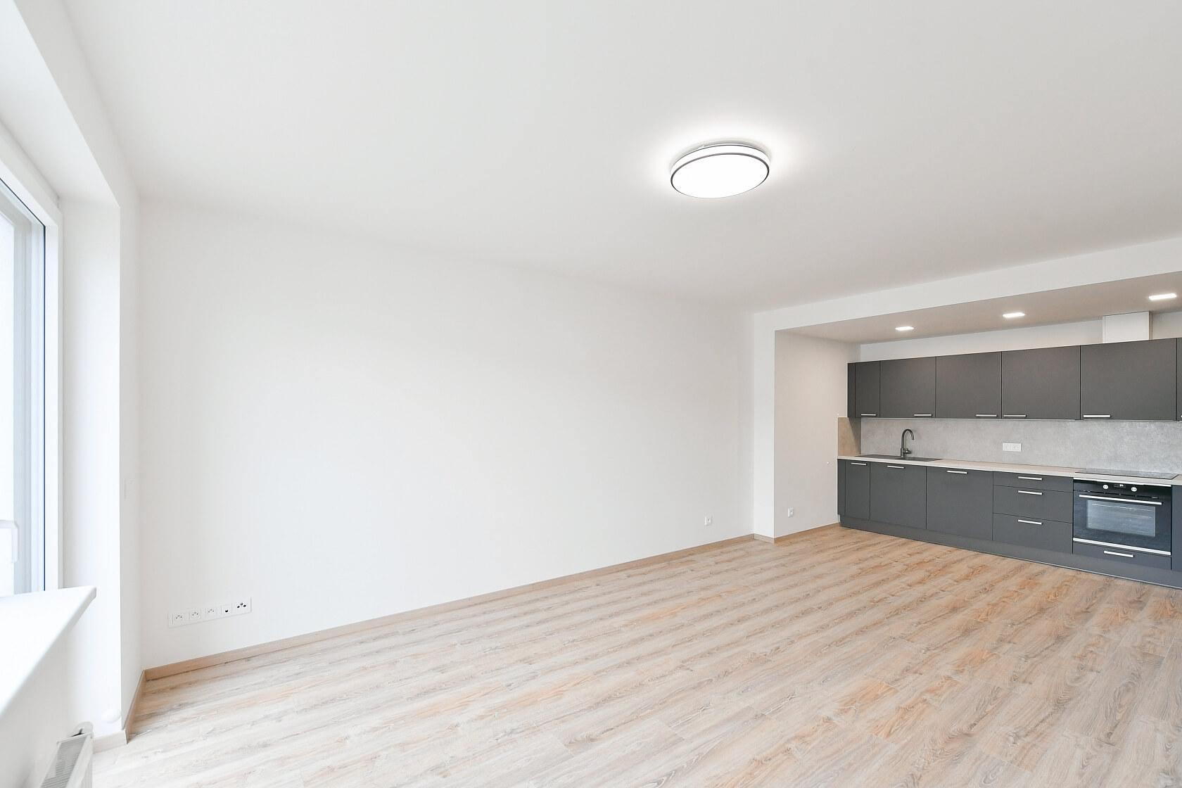 Sedlářova, Kbely - Praha 9 | Pronájem, Byt 3+kk, 77 m²