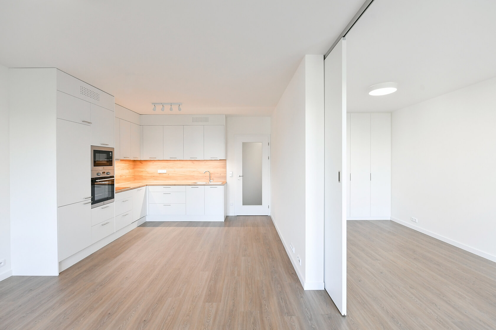 Mukařovského, Stodůlky - Prague 5 | Rent, Apartment One-bedroom (2+kk), 64 m²