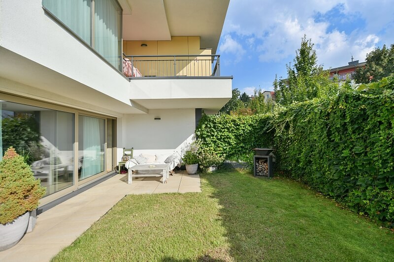 U Okrouhlíku, Smíchov - Prague 5 | Rent, Apartment One-bedroom (2+kk), 72 m²