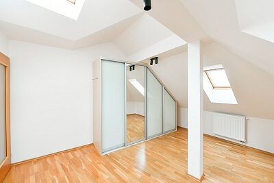 Slezská, Vinohrady - Praha 2 | Pronájem, Byt 3+kk, 105 m²