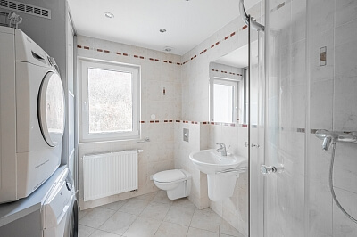 Pod Valem II., Průhonice - Praha-západ | Pronájem, Rodinný dům 5+kk, 190 m²
