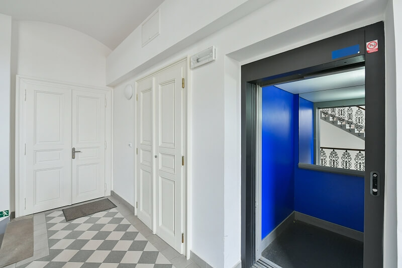 Sokolská, Nové Město - Prague 2 | Sale, Apartment One-bedroom (2+kk), 58 m²