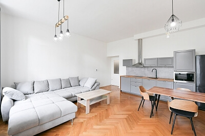 Sokolská, Nové Město - Praha 2 | Prodej, Byt 2+kk, 58 m²