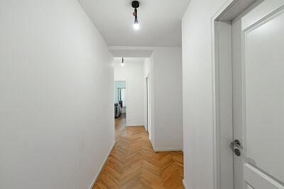 Fügnerovo náměstí, Nové Město - Prague 2 | Sale, Apartment One-bedroom (2+kk), 63 m²