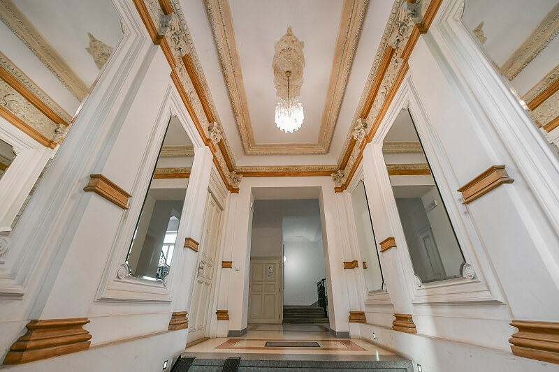 Fügnerovo náměstí, Nové Město - Prague 2 | Sale, Apartment One-bedroom (2+kk), 63 m²