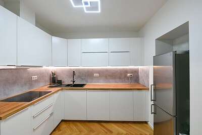Fügnerovo náměstí, Nové Město - Prague 2 | Sale, Apartment One-bedroom (2+kk), 67 m²