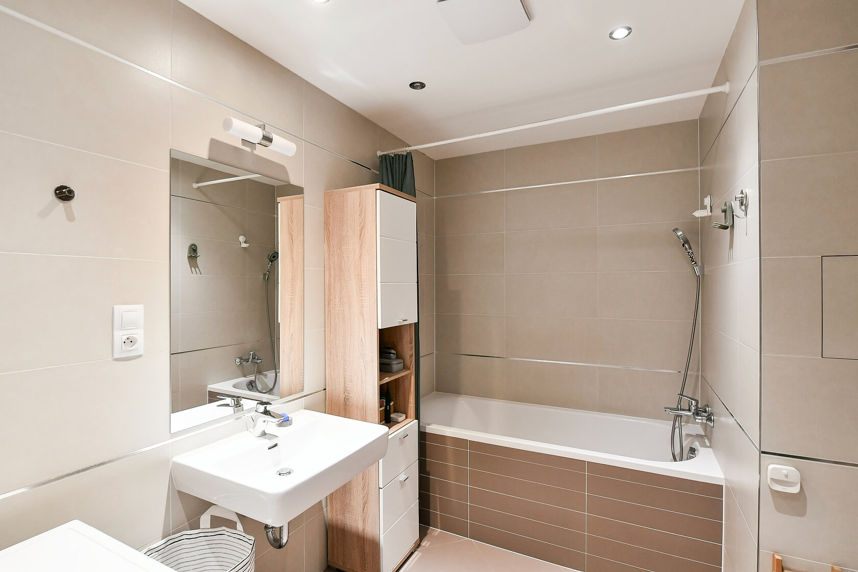 Olšanská, Žižkov - Praha 3 | Pronájem, Byt 2+kk, 63 m²