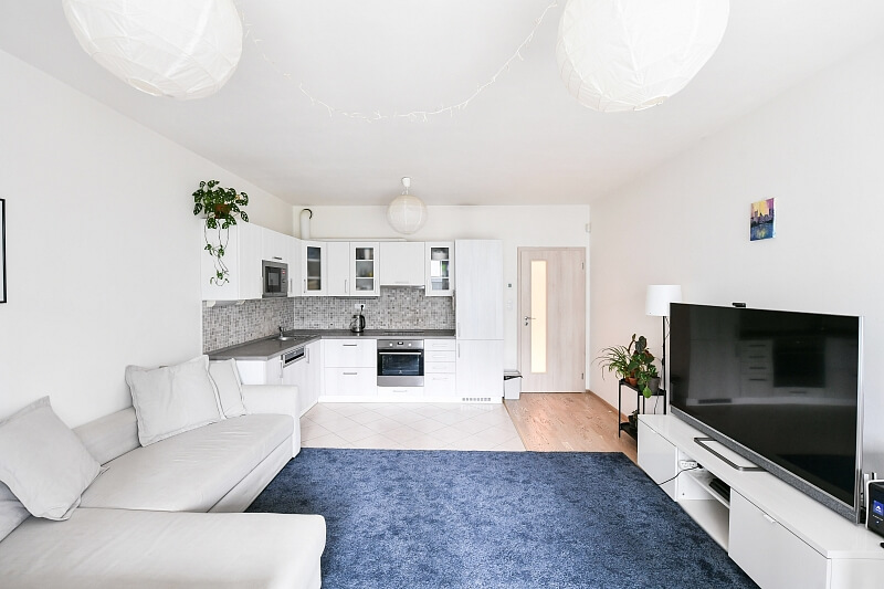 Olšanská, Žižkov - Prague 3 | Rent, Apartment One-bedroom (2+kk), 63 m²