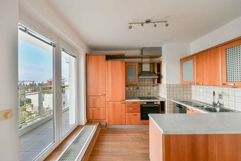 Hyacintová, Záběhlice - Prague 10 | Sale, Apartment One-bedroom (2+1), 118 m²