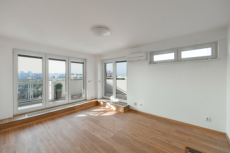 Hyacintová, Záběhlice - Praha 10 | Prodej, Byt 2+1, 118 m²