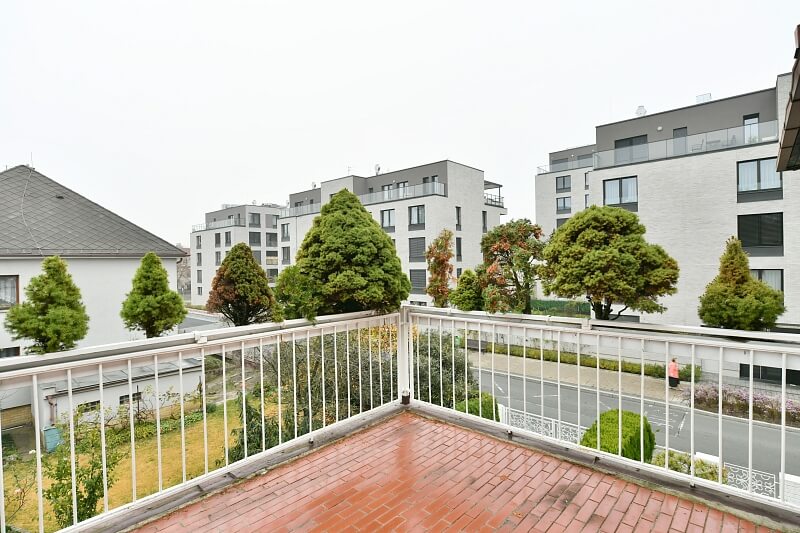 Nad Vodovodem, Strašnice - Prague 10 | Rent, House Six-bedroom (7+1), 270 m²