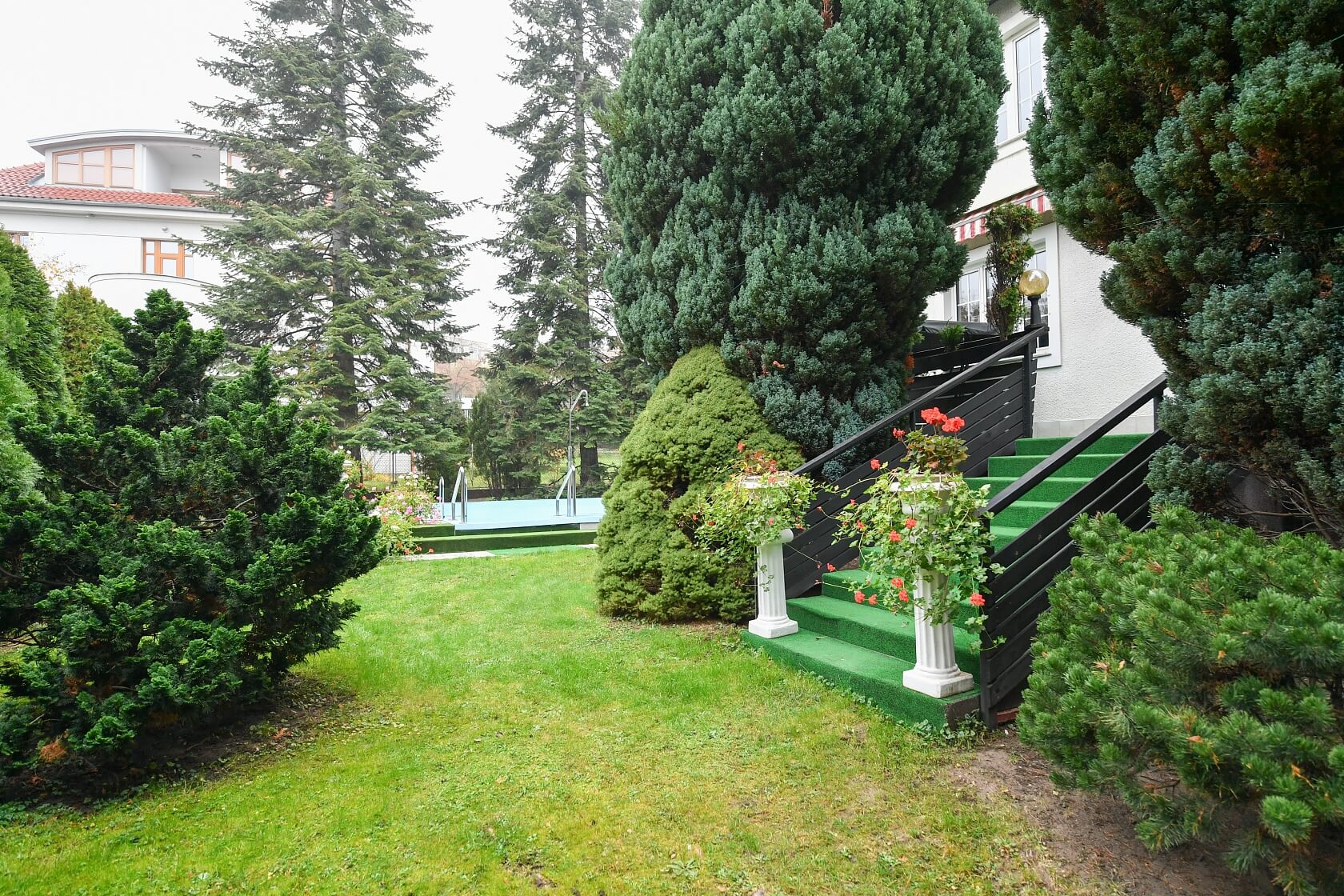 Nad Vodovodem, Strašnice - Prague 10 | Rent, House Six-bedroom (7+1), 270 m²