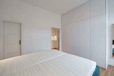 Slovinská, Vršovice - Prague 10 | Rent, Apartment One-bedroom (2+kk), 49 m²