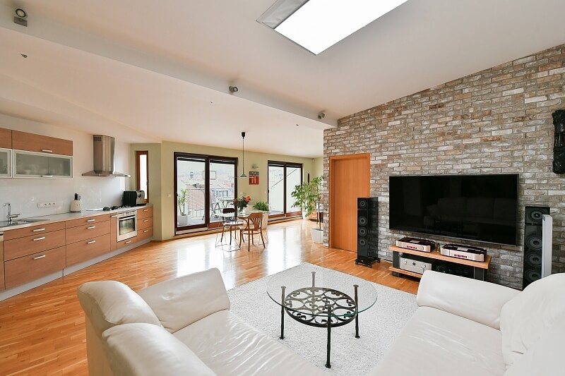 Žitomírská, Vršovice - Prague 10 | Rent, Apartment Two-bedroom (3+kk), 115 m²