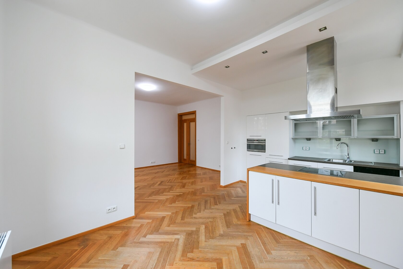 Puškinovo náměstí, Bubeneč - Praha 6 | Pronájem, Byt 3+kk, 113 m²