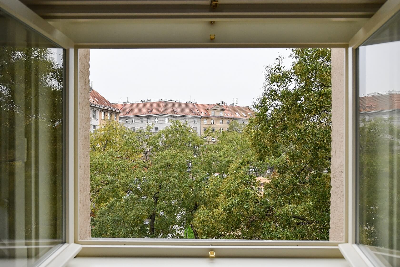Puškinovo náměstí, Bubeneč - Prague 6 | Rent, Apartment Two-bedroom (3+kk), 113 m²