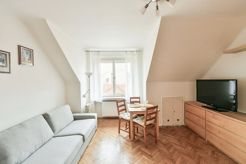 Dlouhá, Staré Město - Prague 1 | Rent, Apartment One-bedroom (2+kk), 48 m²