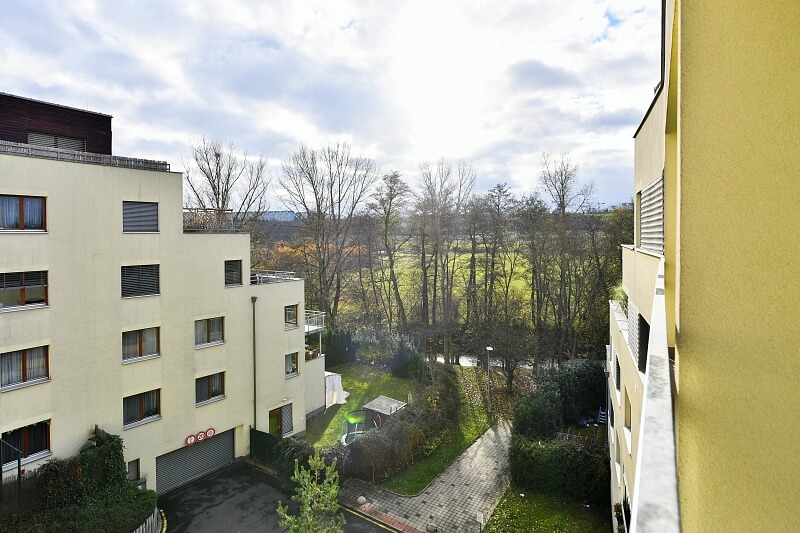 Harlacherova, Záběhlice - Prague 10 | Sale, Apartment One-bedroom (2+kk), 63 m²