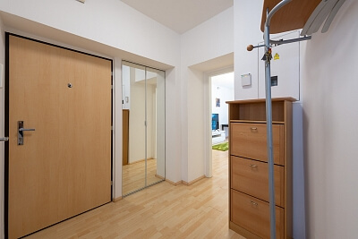 Bratislavský kraj, Staré Mesto - Bratislava I | Pronájem, Byt 2+1, 76 m²