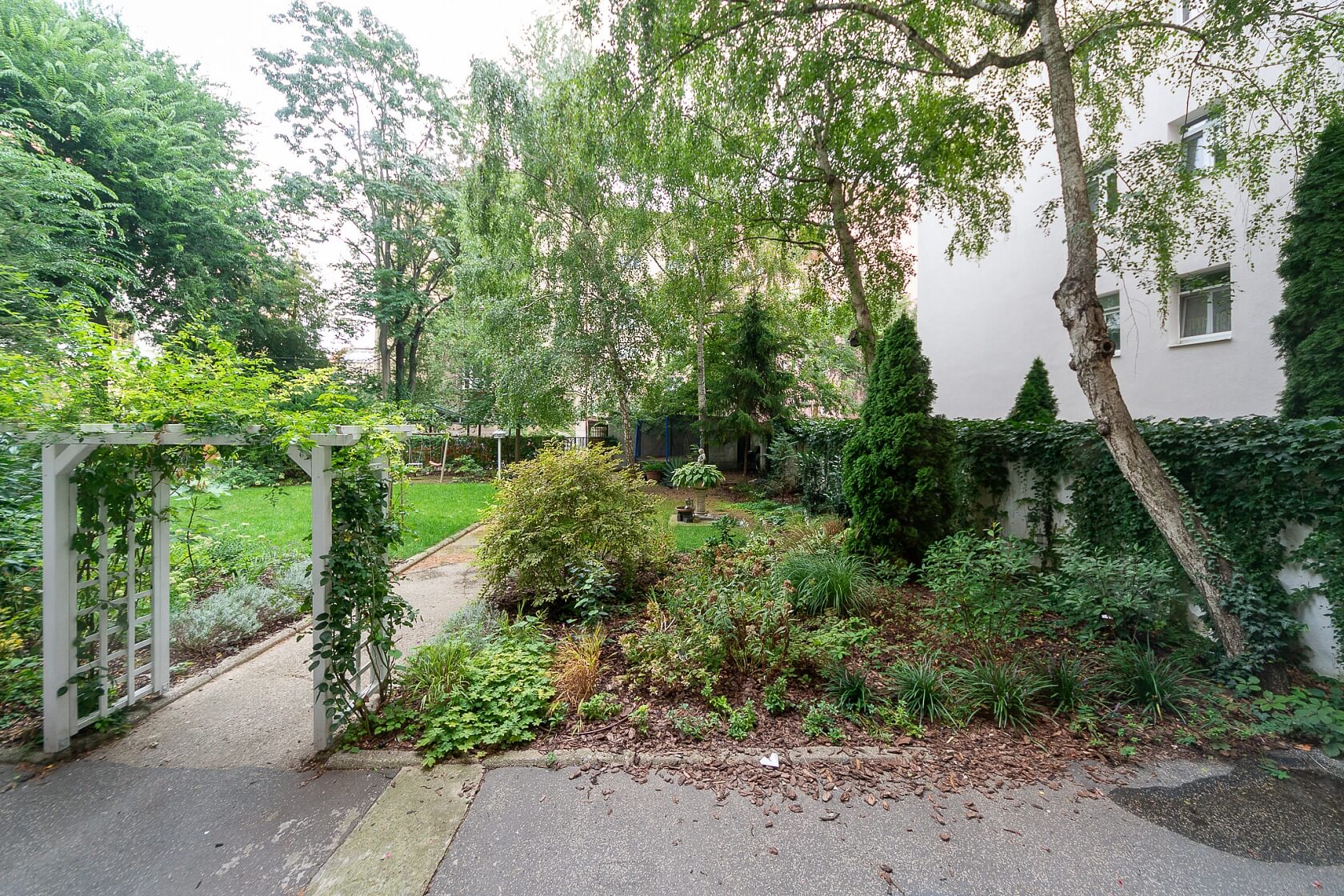 Bratislavský kraj, Staré Mesto - Bratislava I | Pronájem, Byt 2+1, 76 m²